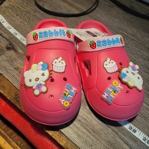 SanRio NEW Hello Kitty Rabbit Pink Kids Shoes  Size 210mm /1.5 Youth